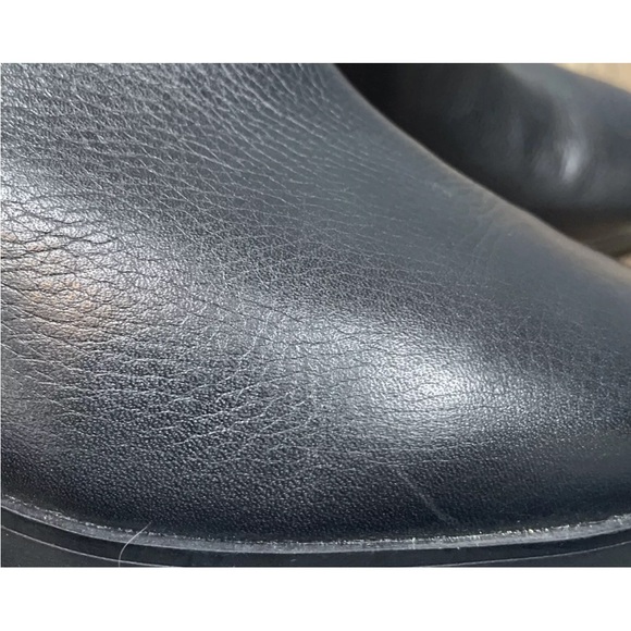 Like New!!! Vionic Cecily Ankle Bootie Boot Black Leather. Size 10W - Picture 11 of 11